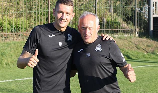 Иван Зотько (слева), фото ФК Олимпик