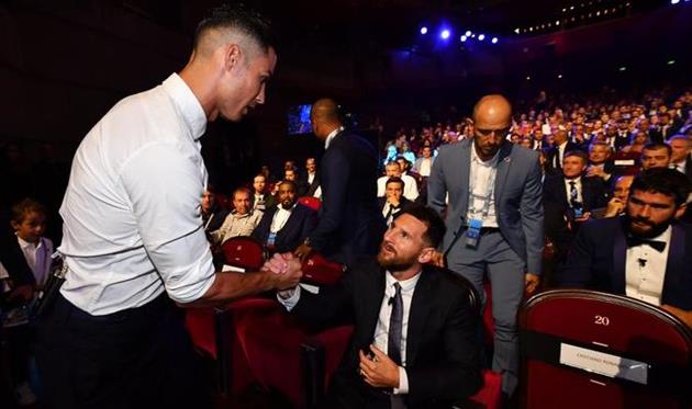 Роналду: Еще не ужинали с Месси, но было бы неплохо это сделать