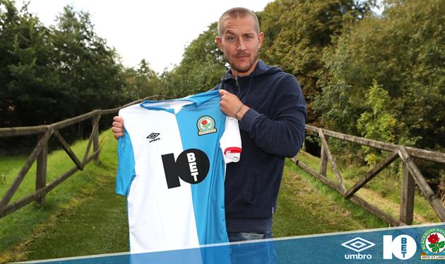 Льюис Холтби, фото rovers.co.uk