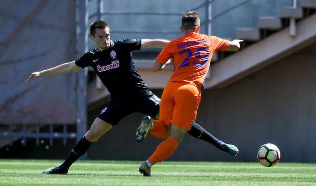 КИРЮХАНЦЕВ ПРОТИВ МИХАЙЛИЧЕНКО, ФОТО ФК ЗАРЯ