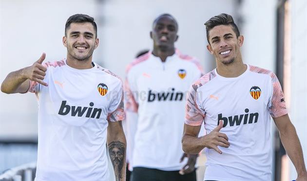 Макси Госес и Габриэль Паулиста, твиттер валенсии