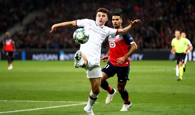 Мейсон Маунт и Зеки Челик, getty images