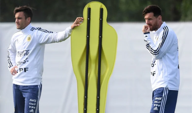 Николас Тальяфико и Лионель Месси, Getty Images