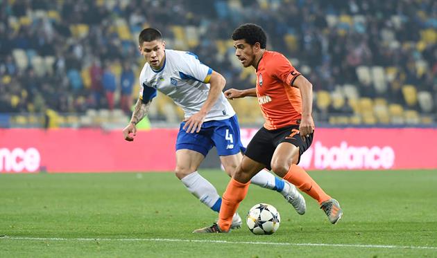 ПОПОВ В БОРЬБЕ С ТАЙСОНОМ, ФОТО ФК ШАХТЕР