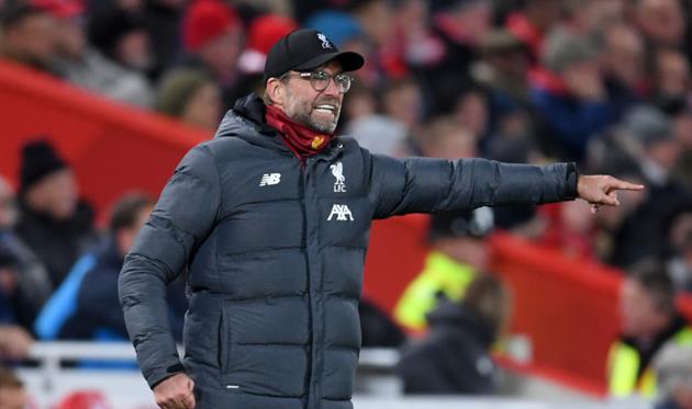 В следующем сезоне лого в левом верхнем углу куртки Юргена Клоппа будет другим, Getty Images