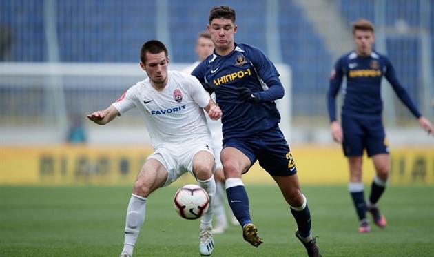 Игорь Когут (справа), СК Днепр-1