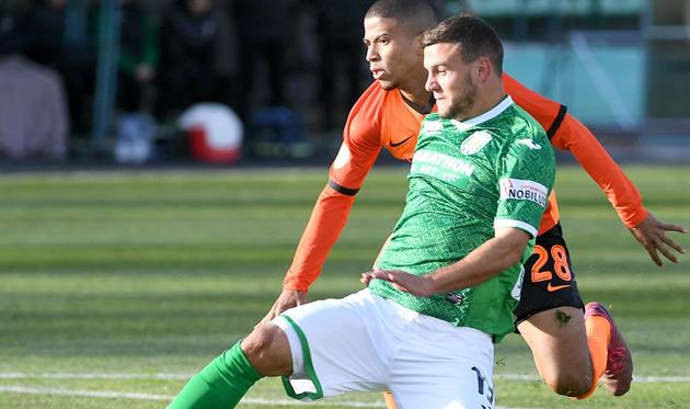 Ярослав Деда в матче с Шахтером, фото Карпаты