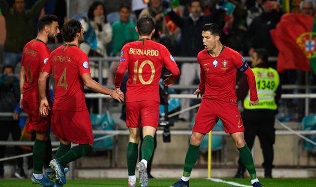 РАДОСТЬ ИГРОКОВ СБОРНОЙ ПОРТУГАЛИИ, ФОТО GETTY IMAGES