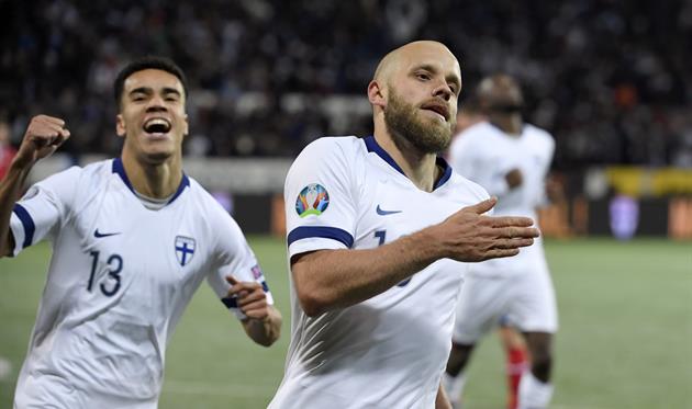 Теему Пукки, PHOTO HUUHKAJAT
