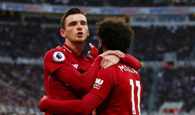 Эндрю Робертсон и Мохаммед Салах, Getty Images