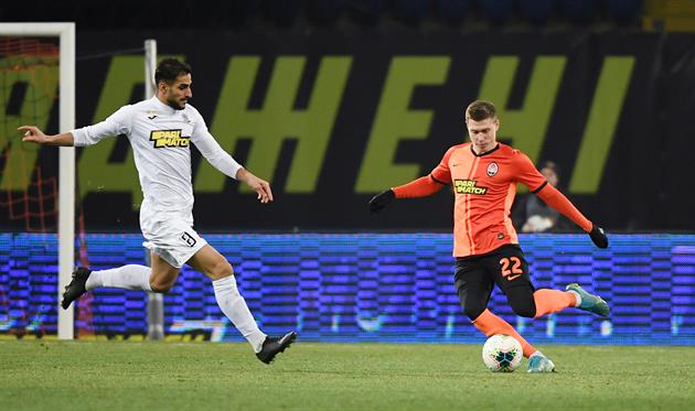 Захеди Шахаб в матче против Шахтера, shakhtar.com