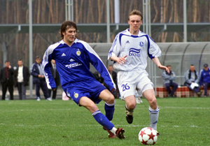 Сергей Валяев (справа), фото footballpersons.at.ua