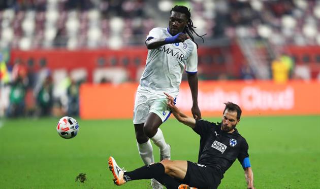 Джовинко и Гомис забили в серии пенальти, но Аль-Хиляль проиграл бронзу клубного ЧМ