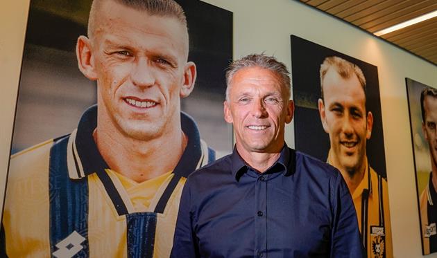 Эдвард Стюринг, ФК Витесс