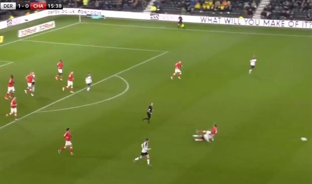 Момент фола, фото: Скриншот 