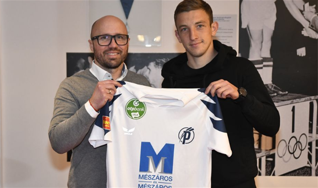 Артем Фаворов (справа), Фото: Академия Пушкаша