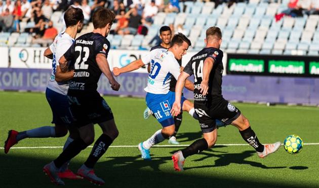 Симон Скрабб (№10), фото ФК Норрчепинг