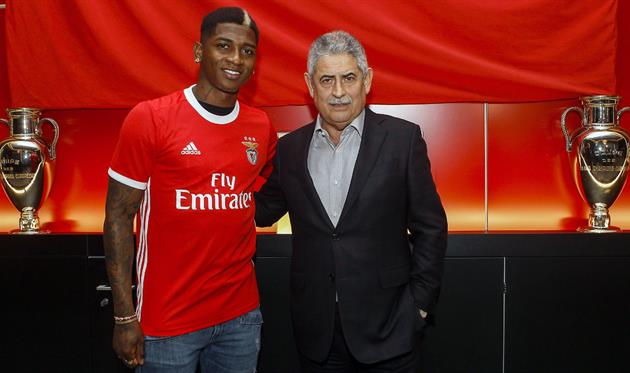 Йони Гонсалес (слева), slbenfica.pt