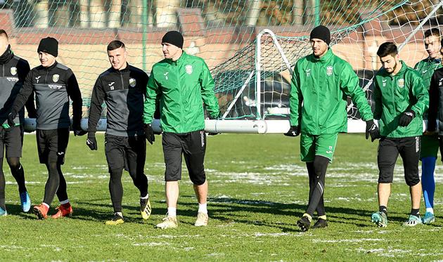 Футболисты Карпат, фото: ФК Карпаты