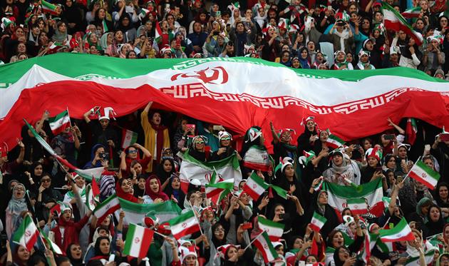 Иранские болельщицы, АР