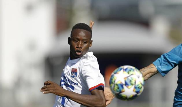 Яя Сумаре, фото France Football