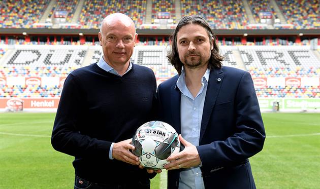 Уве Реслер (слева), ФОртуна