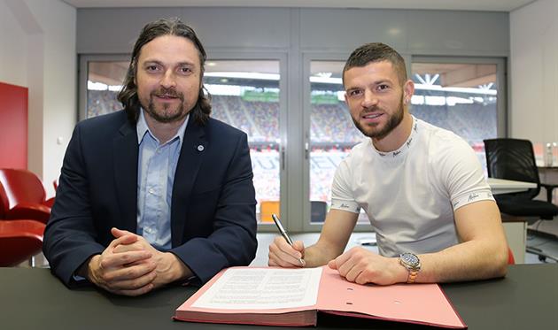 Валон Бериша (справа), Фортуна