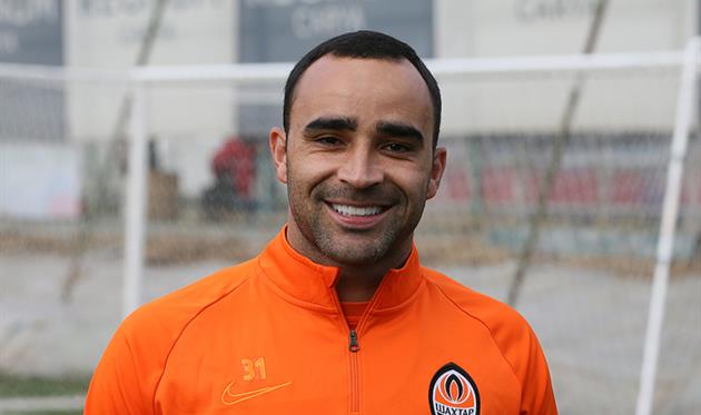 Исмаили, ФК Шахтер