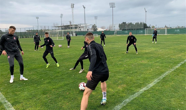 Игроки Зари на тренировке, ФК Заря