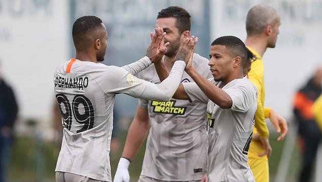 Празднование гола игроками 