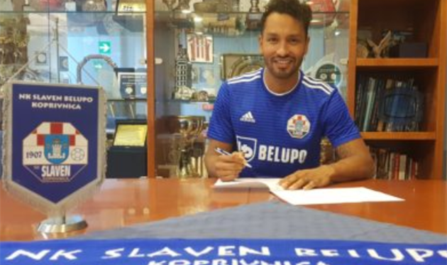 ЖЕФФРЕН СУАРЕС, ФОТО СЛАВЕН БЕЛУПО