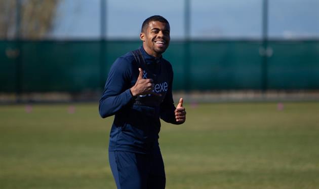 Лукас Тейлор, СК Днепр-1