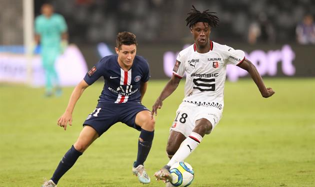 Эдуардо Камавинга (справа), getty imeges