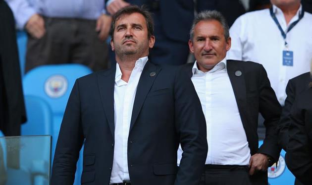 Ферран Сориано и футбольный директор Манчестер Сити Чики Бегиристайн, Getty Images