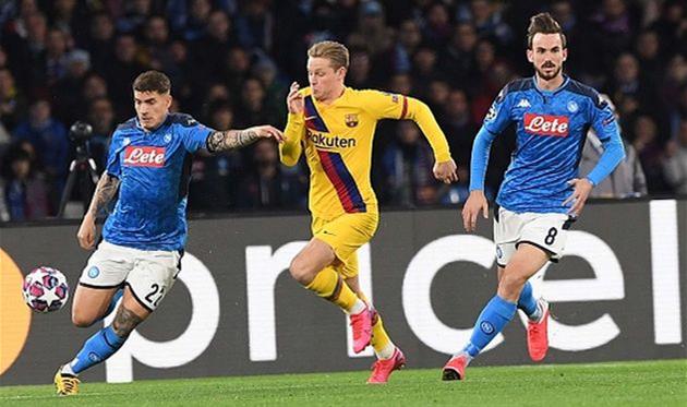 наполи и барселона сыграли вничью, getty images
