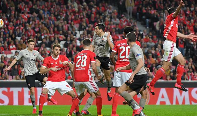 Бенфика пропускает, ФК Шахтер