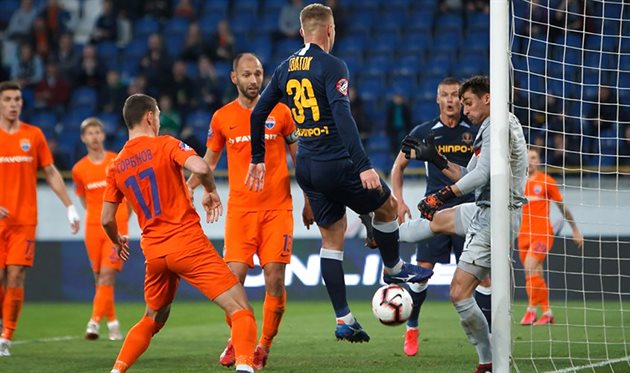 Днепр-1 - Мариуполь, фото Днепр-1