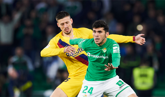 Карлес Аленья в матче с Барселоной, Getty Images