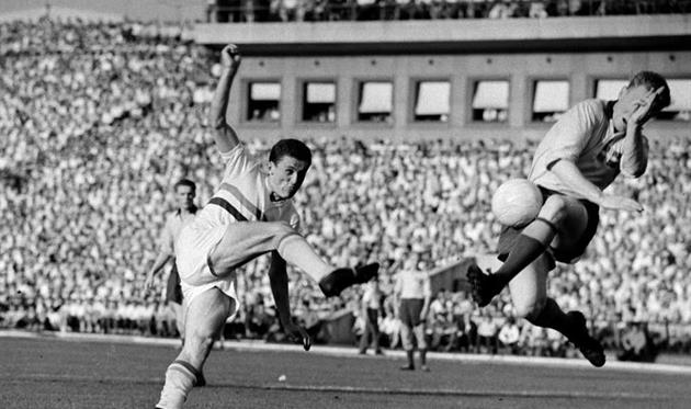 Флориан Альберт (слева) в составе Ференцвароша, photo Fradi.com