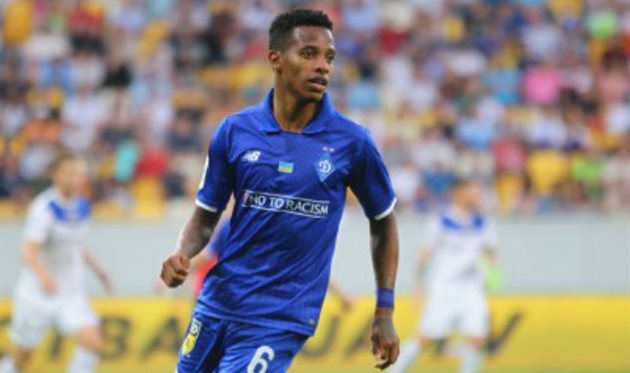 ЧЕ ЧЕ, ФК ДИНАМО 