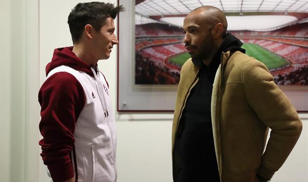 Роберт Левандовски и Тьерри Анри, photo Daily Mail