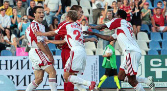 Позравления Любеновичу, фото sctavriya.com