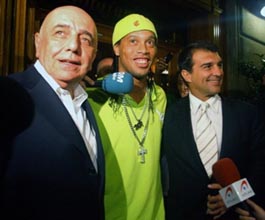 Последняя летняя покупка Милана, АР