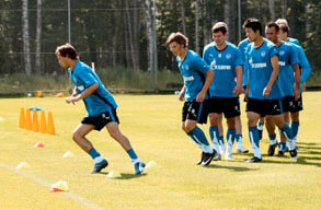 Аршавин тренируется наравне со всеми, fc-zenit.ru