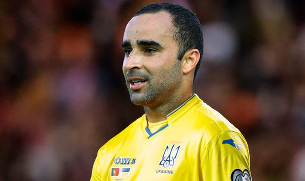 Исмаили в футболке сборной Украины, Коллаж Василия Войтюка