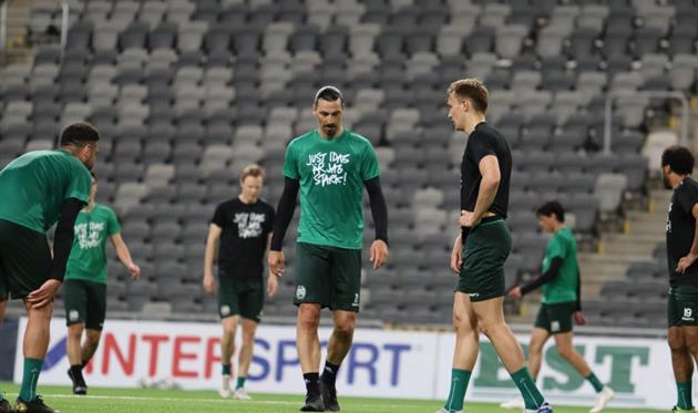 Златан Ибрагимович (в центре), Хаммарбю