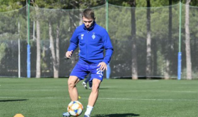 АЛЕКСАНДР КАРАВАЕВ, ФК ДИНАМО 