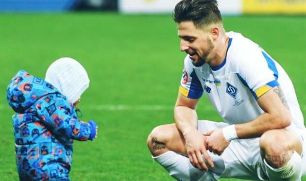 Фран Соль со своим сыном, ФК Динамо Киев