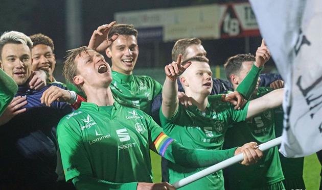 Футболисты Ломмеля, Фото: Ломмель СК