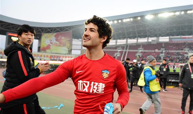 Алешандро Пато в составе Тяньдцинь, Chine.ns
